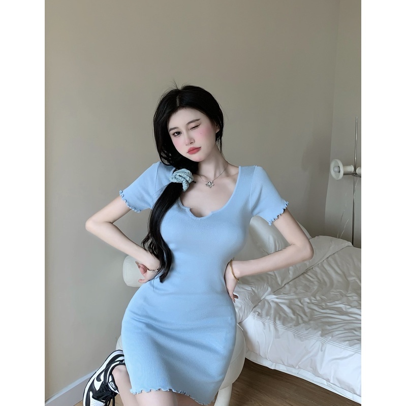 Đầm MIDI Dệt Kim Cổ Chữ V Phối Ren Thời Trang Cho Nữ