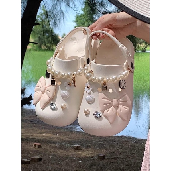 Dép crocs đính đá Ngọc