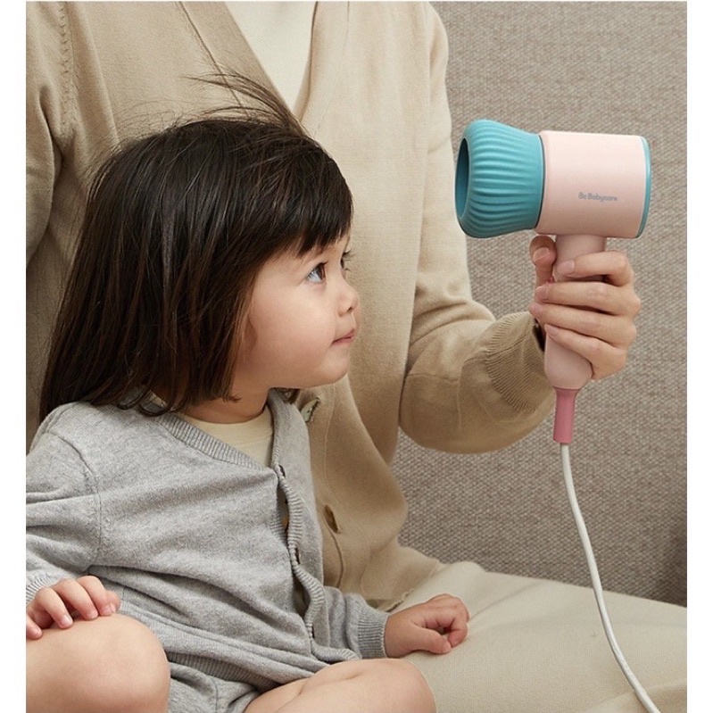 MÁY SẤY TÓC CHO BÉ BABY CARE AN TOÀN BỨC XẠ THẤP