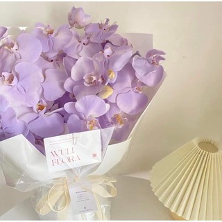 Sơn xịt hoa lên màu siêu nhanh