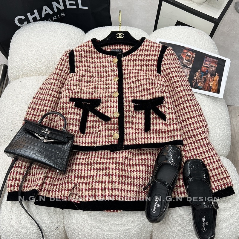 Sét dạ kẻ đỏ đính nơ viền nhung