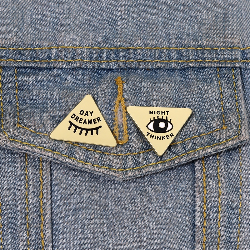 Ghim Cài Áo Hình Tam Giác Tráng Men Họa Tiết Day Dreamer Night Thinker Vui Nhộn Cho Bạn Bè
