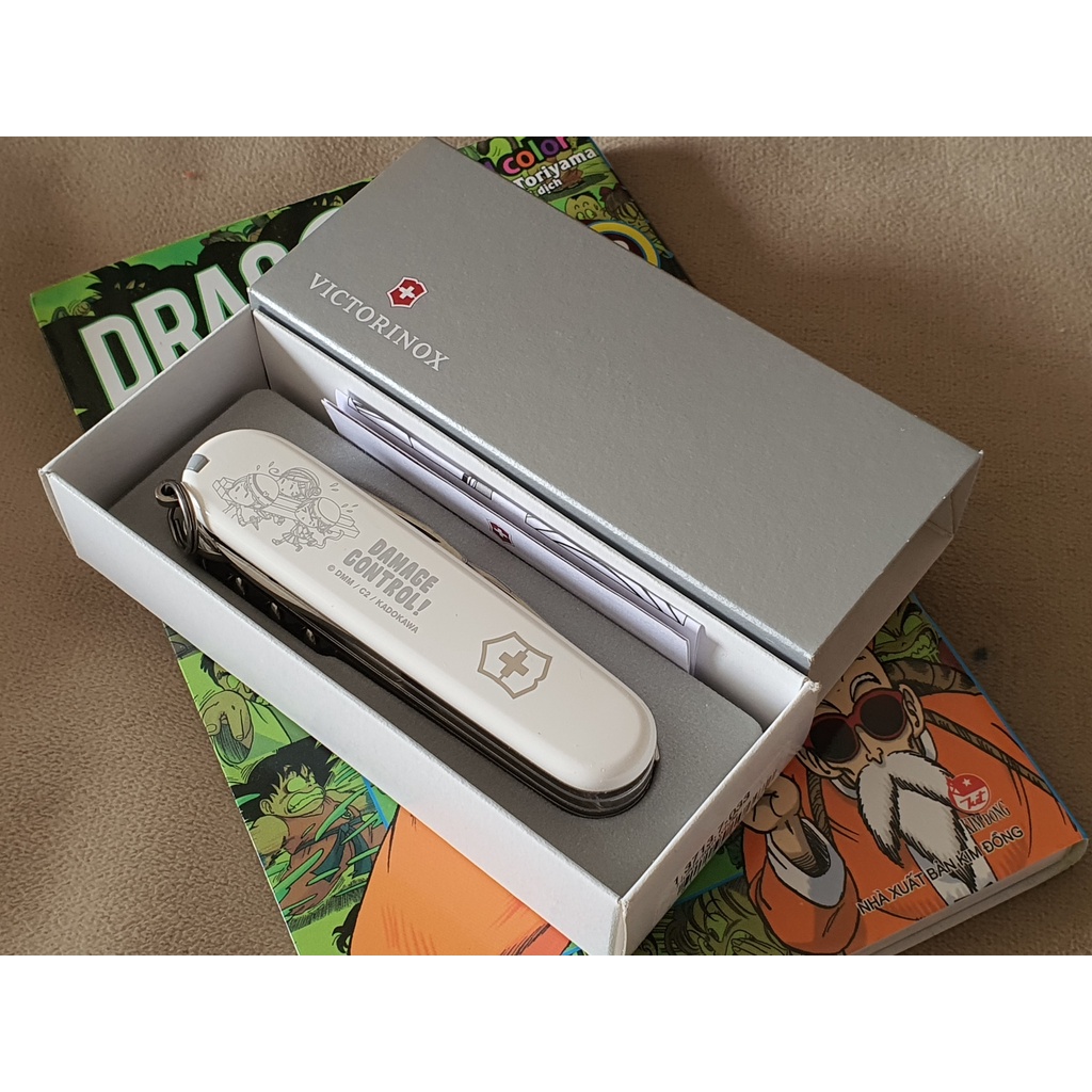 Victorinox Huntsman phiên bản Kantai Collection màu trắng