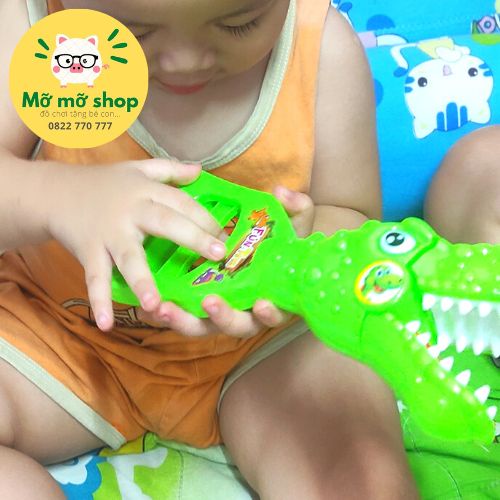 Đồ chơi khủng long kẹp tay, cạp cạp mông vui nhộn không đau bé nào cũng thích