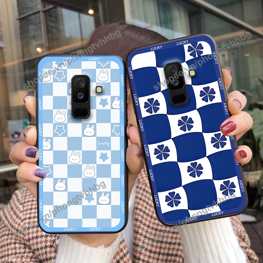 Ốp lưng Samsung J8 caro mẫu hoa trắng đen cực đẹp cute giá rẻ