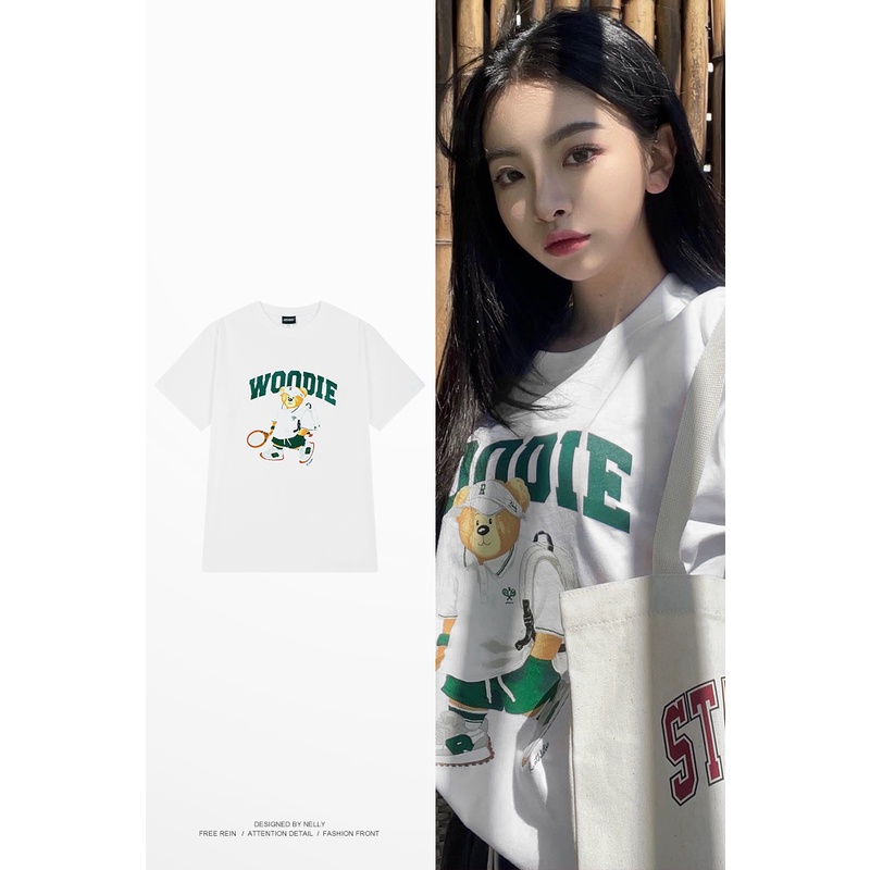 Áo thun Nelly ngắn tay in hình "WOODIE" áo phông
