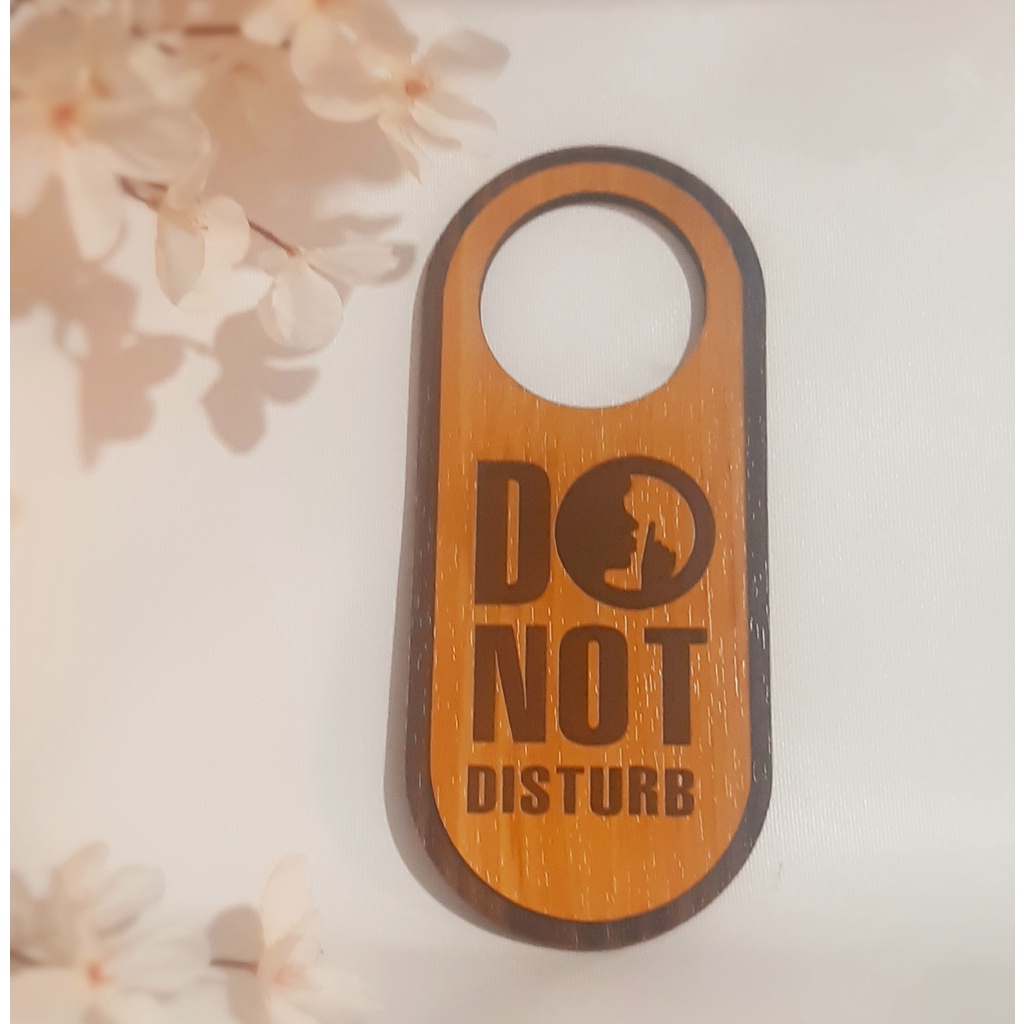 Bảng hiệu gỗ Đừng Làm Phiền, Bảng treo cửa Phòng họp, Văn phòng, nơi làm việc được khắc laser decor thêm sang trọng