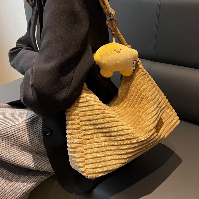 Túi Đeo JASMIN NOIR Chéo Vải Flannel Hình Bán Nguyệt Thiết Kế Đơn Giản Cá Tính Cho Nữ