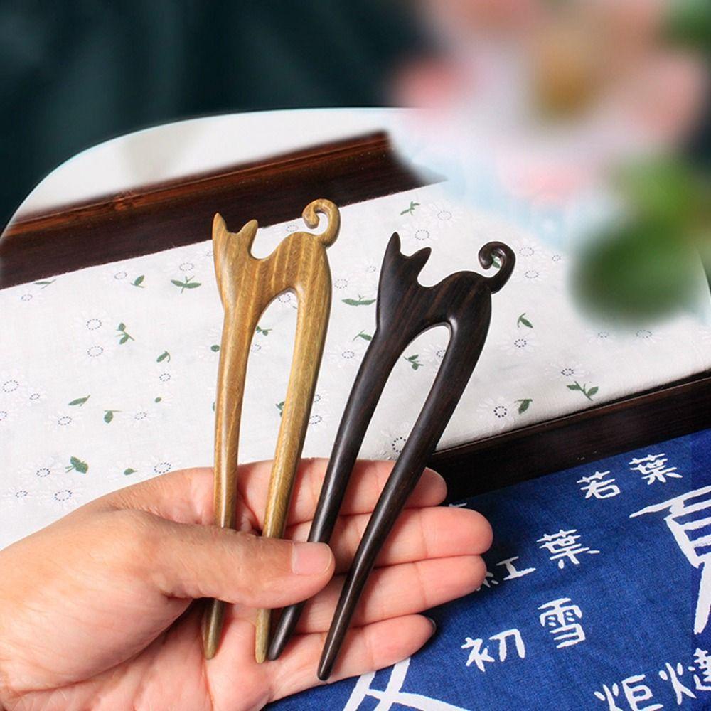 Trâm Cài Tóc Bằng Gỗ Họa Tiết Hoạt Hình Phong Cách Trung Hoa Cổ Điển Cho Nữ