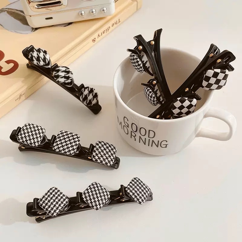 Kẹp Tóc Bện Hai Mặt Màu Trắng Đen Phong Cách Retro Cho Nữ