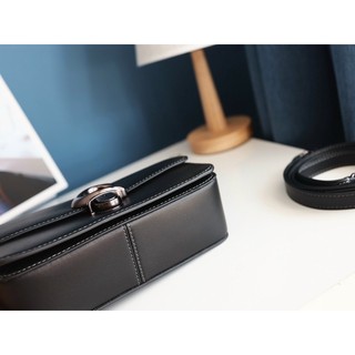 Túi xách Studio Baguette mẫu mới