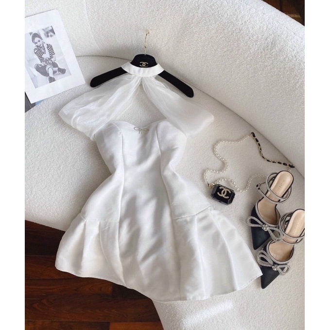 Váy cúp kèm tag đá