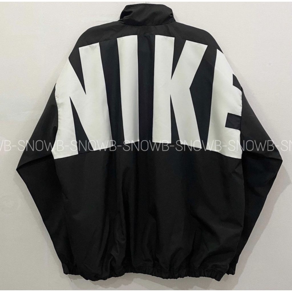 Áo khoác gió NIKE cao cấp ,dày dặn , hàng chuẩn 2 lớp , tag mác đầy đủ , i hình bên shop  ACA STORE 888