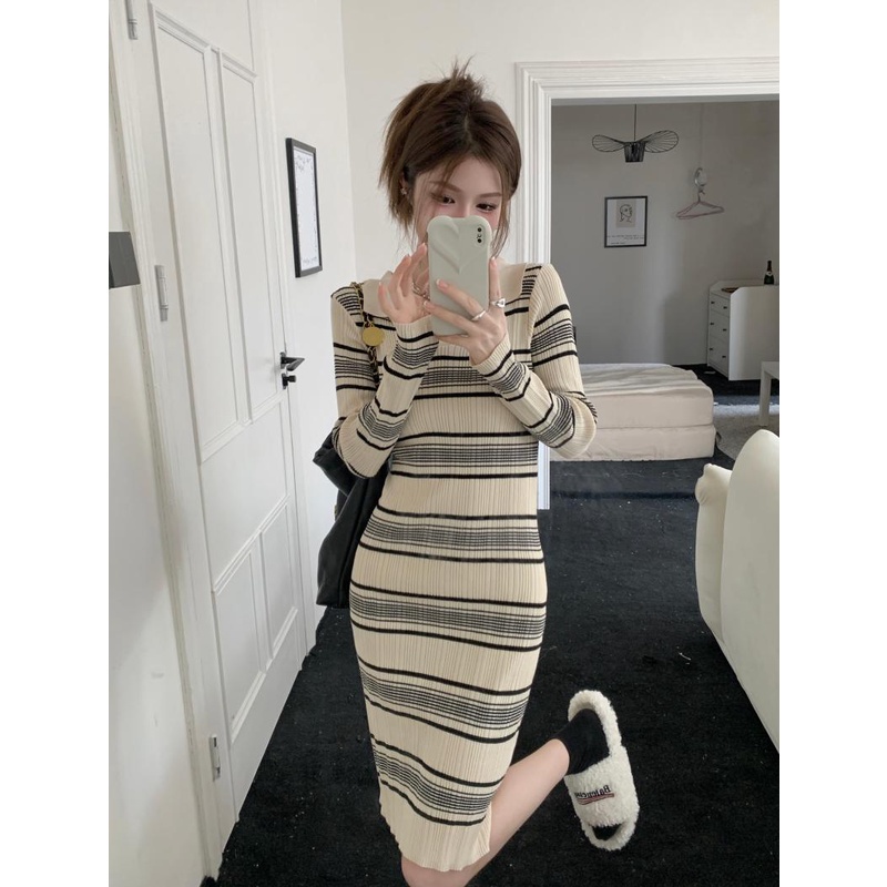 Đầm Dệt Kim Tay Dài Cổ polo Họa Tiết Kẻ Sọc Trẻ Trung