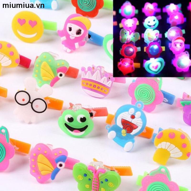 miumiuaKẹp tóc phát sáng trong bóng tối.Họa tiết hoạt hình xinh đẹp cho bé