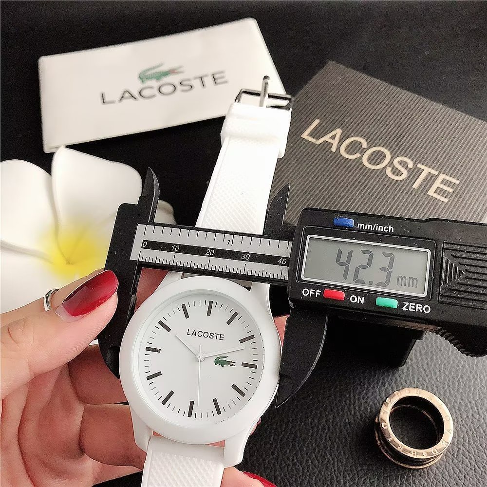 Đồng Hồ Đeo Tay Lacoste Mặt Tròn Đính Kim Cương Dây Da Dành Cho Cặp Đôi