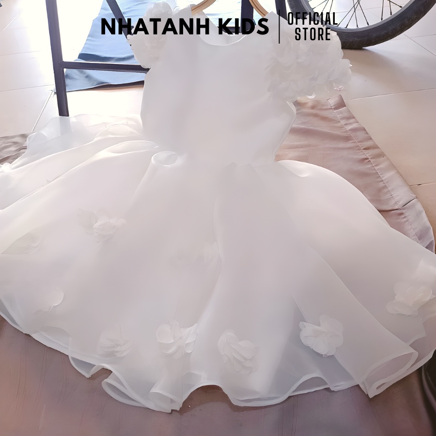 Đầm công chúa bé gái NHATANH KIDS màu trắng tay bông đính hoa quanh váy cho bé từ 0-12 tuổi NA36