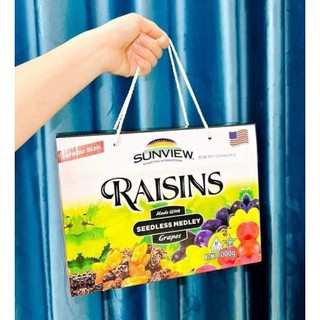Hộp 1.2kg nho raissin / nho mix hàn quốc thập cẩm. hộp 1200gam.