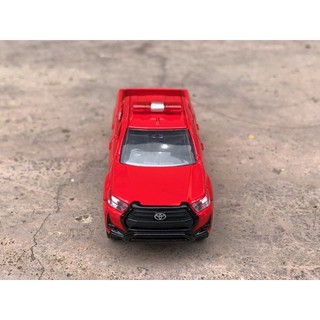 Xe Mô Hình Tomica Hilux đỏ 1:70