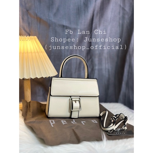 Túi đeo chéo chư P size 18cm Bản mới cực xinh