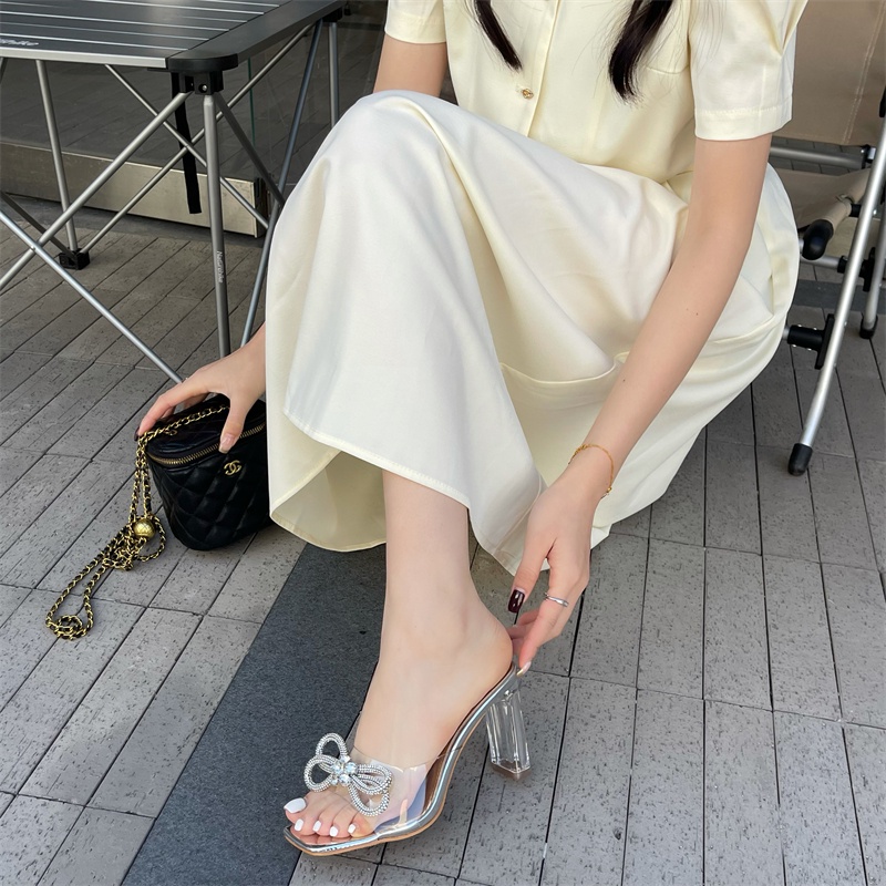 Giày Cao Gót Mũi Vuông Quai Trong Suốt Đính Đá Thời Trang Mới