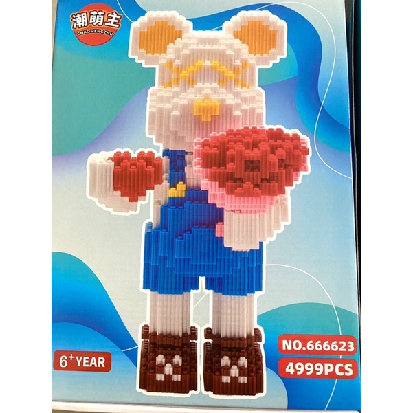 lego BearBrick cầm Hoa 2 màu 35cm ảnh thật