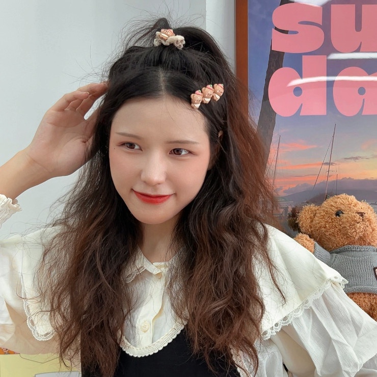 Cột tóc Scrunchies vải đính charm gấu dễ thương, Chun tóc kiêm vòng tay xinh xắn - Sỉ lẻ thun tóc đẹp giá rẻ