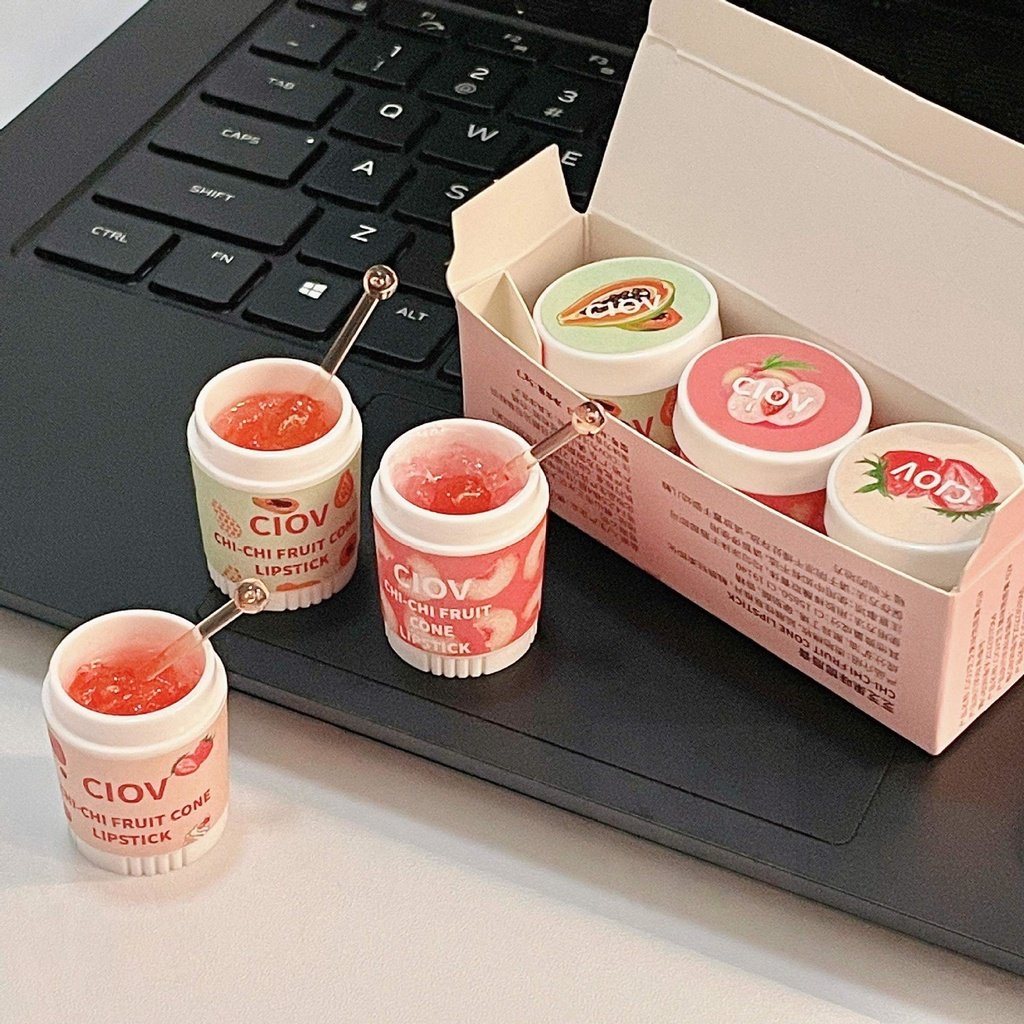 Son Dưỡng Môi Ẩm Không Nhờn Dâu Tây / Kem Vaseline