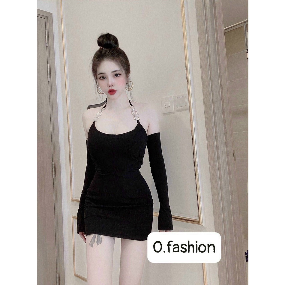Đầm yếm body nữ dáng ngắn chất thun gân trễ vai tay dài phối dây xích hot 120000 MÃ 709/MS763
