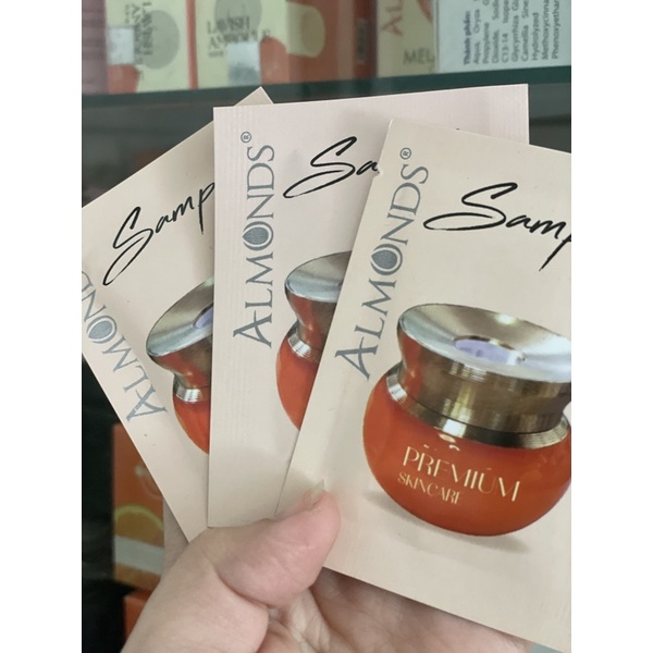Mỹ phẩm Almonds - Gói Kem Phục Hồi Ức Chế Nám.( sét 2 gói )