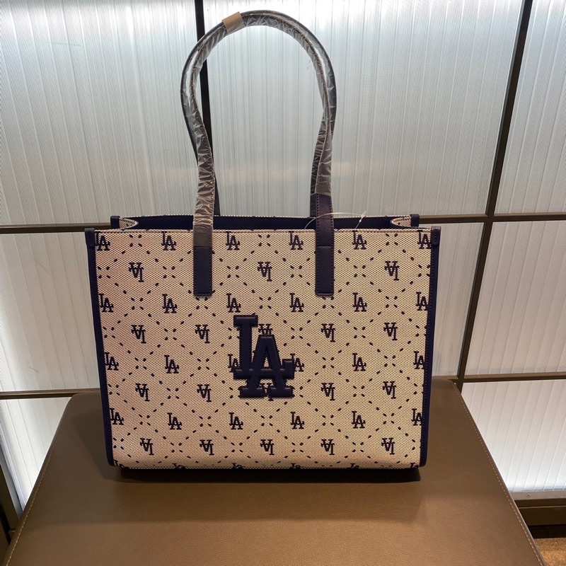 Túi MLB Tote bag Monogram 2023 chính hãng full tem tag