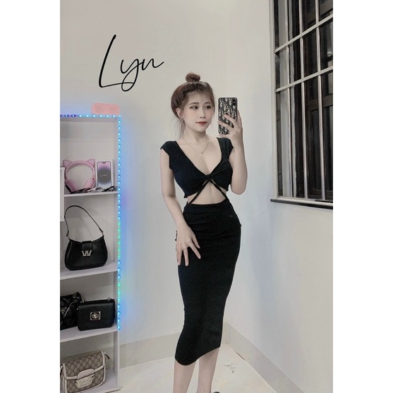 Đầm Body Tay Ngắn Gân Nơ Khoét Ngực Dáng Dài