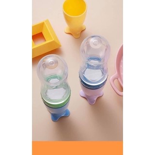 bình thìa silicon ăn dặm cho bé 90ml