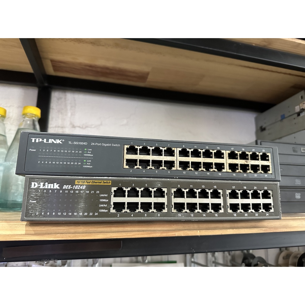 Switch D-LINK 100MB 24PORT CŨ