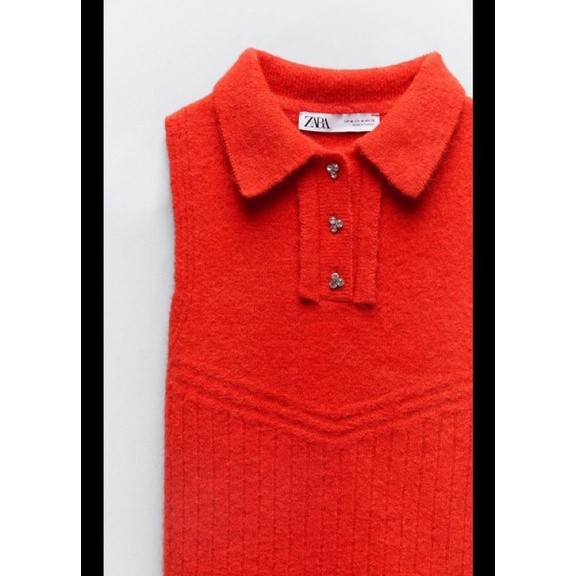 Áo len Zara nút đá