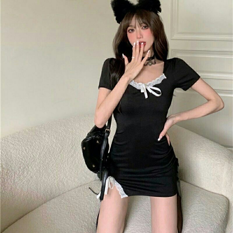 Đầm Váy Gân Body Cổ Vuông Tay Phồng Viền Ren Xẻ Tà Ren