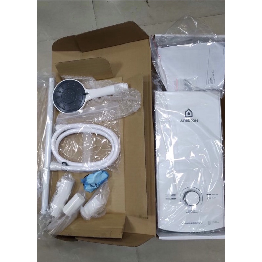 Bình nóng lạnh trực tiếp Ariston Aures Premium 4.5 (Không bơm) Kích thước (DxR): 416 x 200 mm