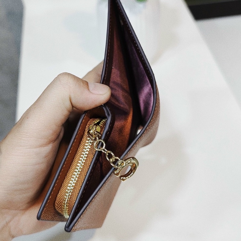 Ví ngắn Coach Outlet Snap 4 màu