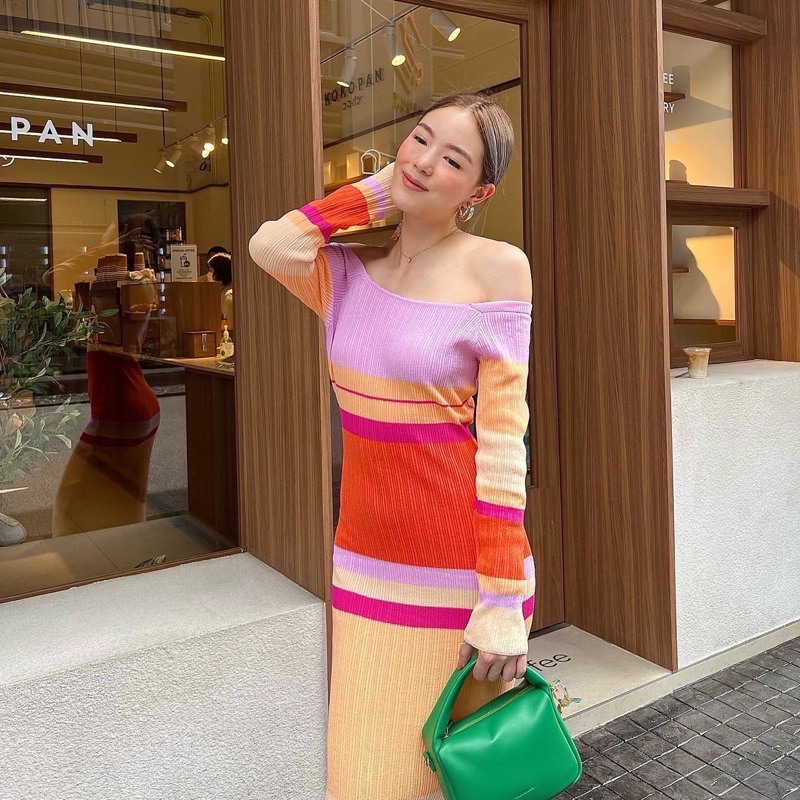 Đầm Dệt Kim Dài Tay Trễ Vai Họa Tiết Kẻ Sọc Màu Sắc Tương Phản Thời Trang Mùa Thu Cho Nữ