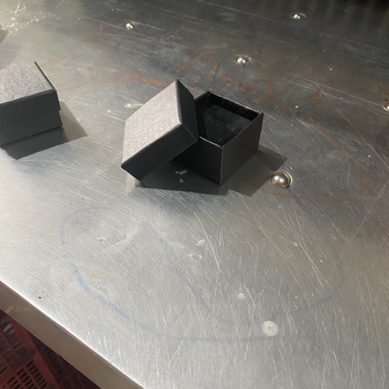 Hộp nhãn  lót mút nhung kèm ảnh thật