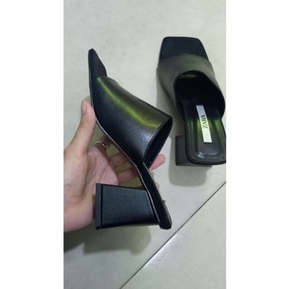 Guốc Zara cao 7p, da PU, gót trụ vuông xéo chắc chắn, quai ngang to che nắng