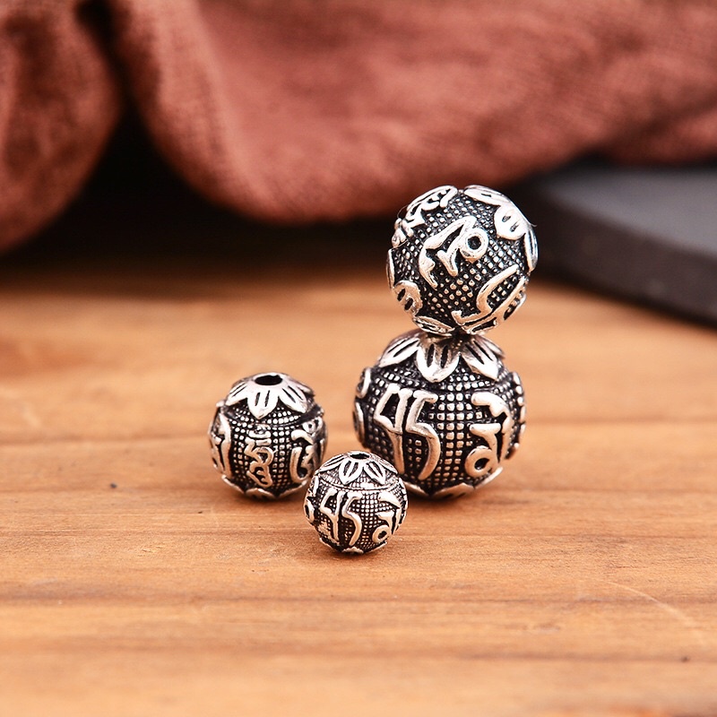 Charm bi lục tự - KL037