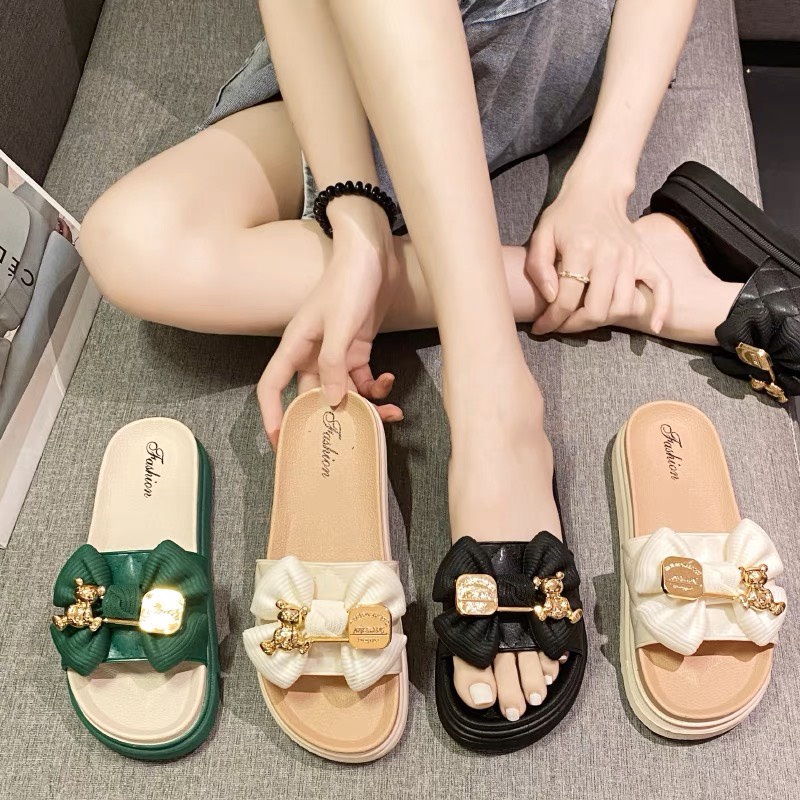 Dép thời trang nữ quai ngang nơ gấu BEAR đế tách 2 lớp 3cm màu đen/kem