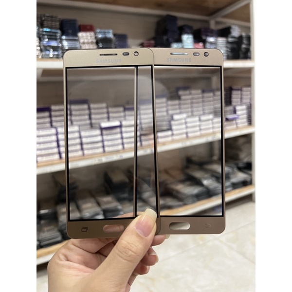 Kính không keo Samsung J3110/ Kính ép màn hình Samsung J3110 ( Giá sỉ )