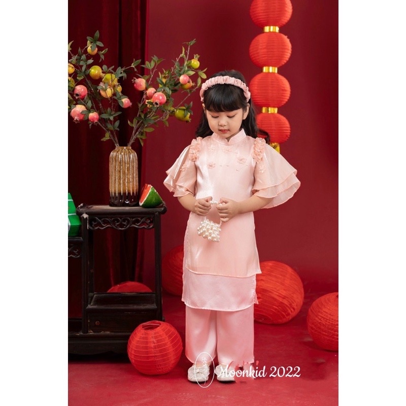 Áo dài voan tơ đính hoa ngọc bé gái