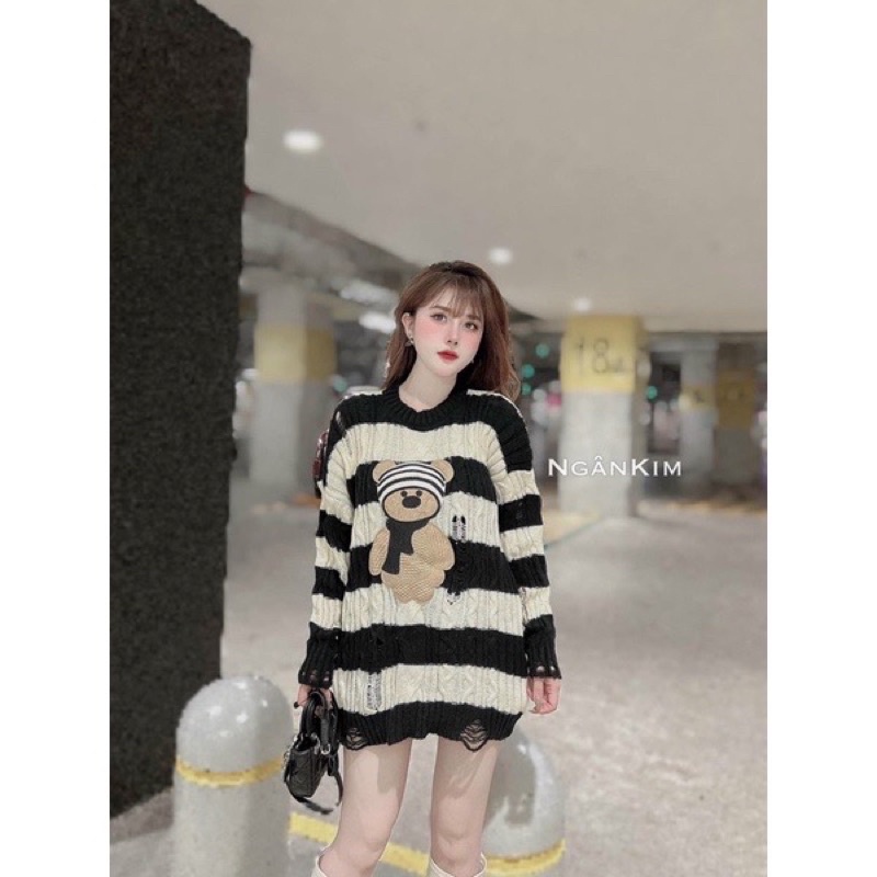 Áo len xanh cốm chữ siêu xinh
