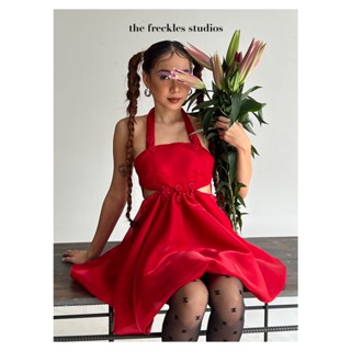 Đầm Cổ Yếm Cut Out Hở Lưng Freckles Studios Dáng Chữ A Vải Tơ Organza Màu Đỏ