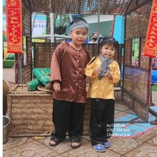 Bà Ba Cho Bé Trai/ Bé Gái tặng Khăn rằn