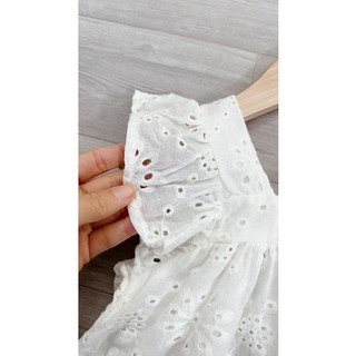 Áo Zara đục lỗ bé gái