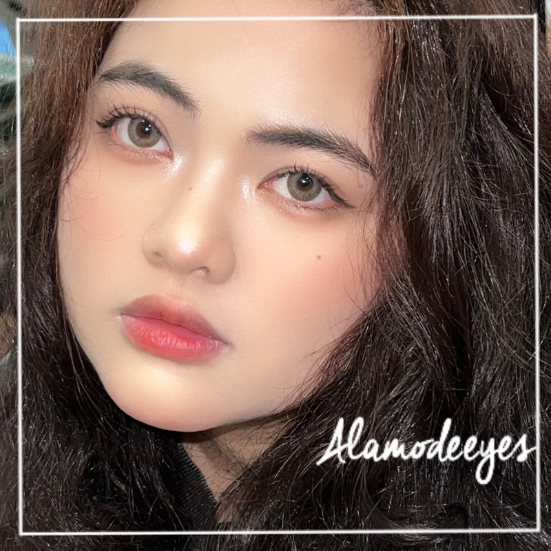 Lens nâu xám nước